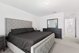 1004 Sweet Briar Ln, Riviera Beach, FL 33410 - Photo 13