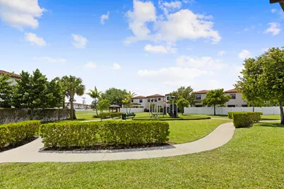 1004 Sweet Briar Lane, Riviera Beach, FL 33410 - Photo 31