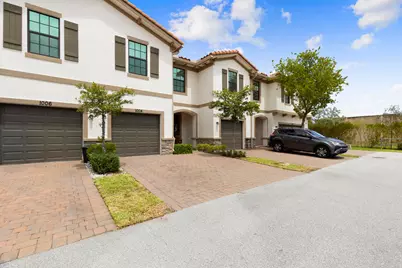 1004 Sweet Briar Lane, Riviera Beach, FL 33410 - Photo 3