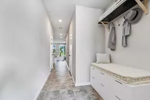 5748 SE Edgewater Cir, Stuart, FL 34997 - Photo 3