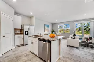 5748 SE Edgewater Cir, Stuart, FL 34997 - Photo 7