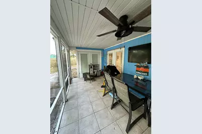 1818 SE Vesthaven Court, Port Saint Lucie, FL 34952 - Photo 9