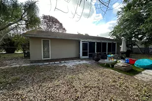 1818 SE Vesthaven Ct, Port Saint Lucie, FL 34952 - Photo 13
