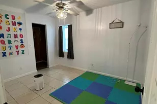 1818 SE Vesthaven Ct, Port Saint Lucie, FL 34952 - Photo 7