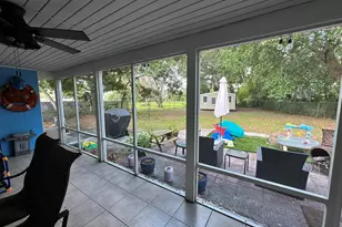 1818 SE Vesthaven Ct, Port Saint Lucie, FL 34952 - Photo 11