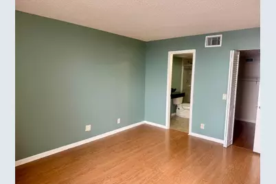 110 Lake Emerald Drive #404, Oakland Park, FL 33309 - Photo 11