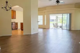 515 S Valencia Cir Circle SW, Vero Beach, FL 32968 - Photo 7