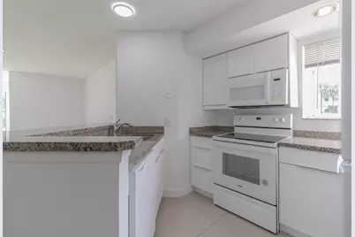 3350 Pinewalk Drive N #1418, Margate, FL 33063 - Photo 11