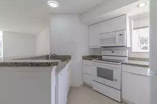 3350 Pinewalk Dr N, Margate, FL 33063 - Photo 11