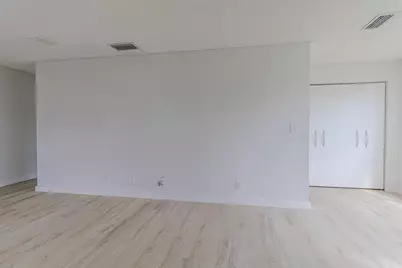 3350 Pinewalk Drive N, Margate, FL 33063 - Photo 7