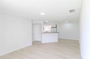 3350 Pinewalk Dr N, Margate, FL 33063 - Photo 13