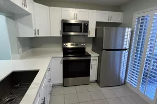 1585 NE Beacon Dr, Jensen Beach, FL 34957 - Photo 9