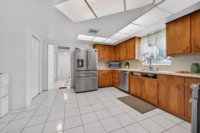 360 Kismet Avenue, Pahokee, FL 33476 - Photo 3