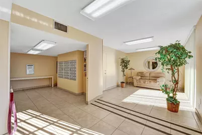 8900 Washington Street, Pembroke Pines, FL 33025 - Photo 23