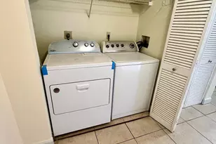 8266 NW 24th St, Coral Springs, FL 33065 - Photo 7