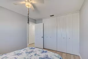 2680 Barkley Dr E, West Palm Beach, FL 33415 - Photo 15