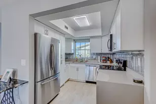 2680 Barkley Dr E, West Palm Beach, FL 33415 - Photo 7