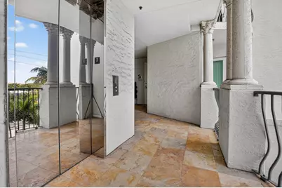 616 SE 20th Avenue #302, Deerfield Beach, FL 33441 - Photo 1