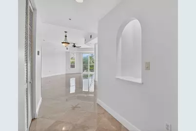 616 SE 20th Avenue #302, Deerfield Beach, FL 33441 - Photo 3
