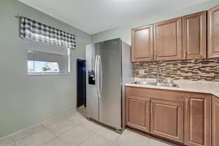 176 Lake Carol Dr, West Palm Beach, FL 33411 - Photo 5