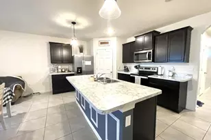 1040 SW Canary Terrace, Port Saint Lucie, FL 34953 - Photo 9