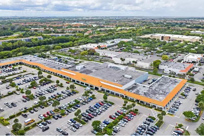 13050 NW 5th Street, Pembroke Pines, FL 33028 - Photo 37