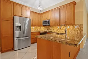 13050 NW 5th St, Pembroke Pines, FL 33028 - Photo 13