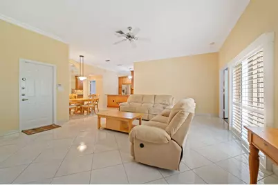 13050 NW 5th Street, Pembroke Pines, FL 33028 - Photo 11