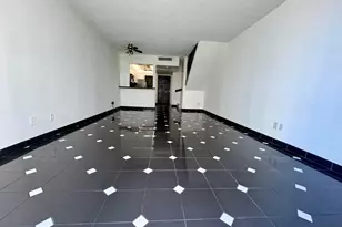 5401 Collins Ave, Miami Beach, FL 33140 - Photo 17