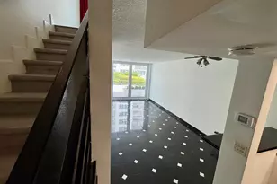 5401 Collins Ave, Miami Beach, FL 33140 - Photo 19