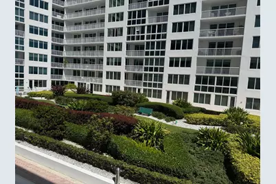 5401 Collins Avenue #Apt 144, Miami Beach, FL 33140 - Photo 37