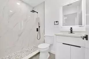 8300 NW 10th St, Miami, FL 33126 - Photo 5