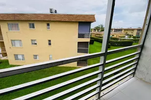 600 Village Green Ct, Palm Springs, FL 33461 - Photo 13