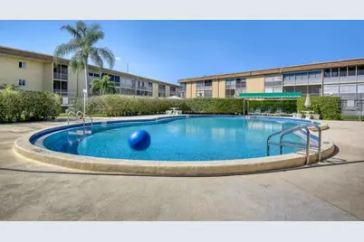 600 Village Green Court #304, Palm Springs, FL 33461 - Photo 15