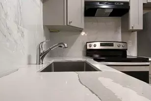 600 Village Green Ct, Palm Springs, FL 33461 - Photo 5