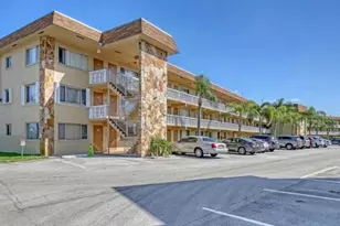 600 Village Green Ct, Palm Springs, FL 33461 - Photo 1