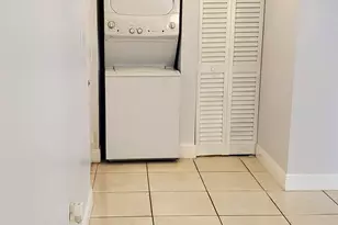 721 N Pine Island Rd, Plantation, FL 33324 - Photo 17