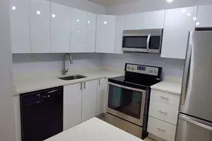 721 N Pine Island Rd, Plantation, FL 33324 - Photo 9