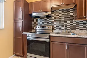 5935 Del Lago Cir, Sunrise, FL 33313 - Photo 15