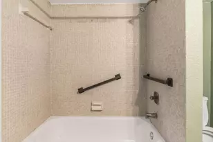 5935 Del Lago Cir, Sunrise, FL 33313 - Photo 25