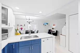 9050 NW 28th St, Coral Springs, FL 33065 - Photo 11