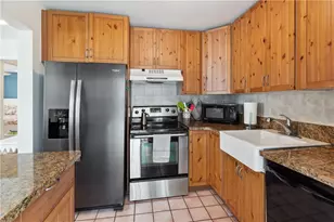 301 Van Buren St, Hollywood, FL 33019 - Photo 9