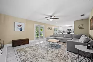 13724 Lilac Pl, Wellington, FL 33414 - Photo 3