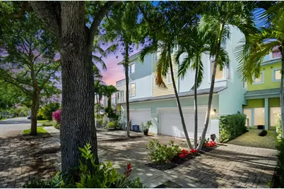 1705 NE 5th Street, Fort Lauderdale, FL 33301 - Photo 1