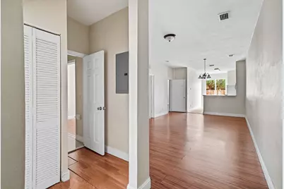 1584 SW 2nd Street, Homestead, FL 33030 - Photo 5