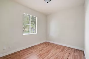 1584 SW 2nd St, Homestead, FL 33030 - Photo 9