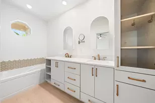 136 Ashley Ct, Jupiter, FL 33458 - Photo 13