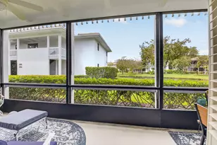 19981 Boca W Dr, Boca Raton, FL 33434 - Photo 5