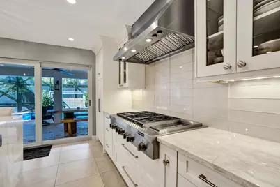 738 Middle River Drive, Fort Lauderdale, FL 33304 - Photo 19