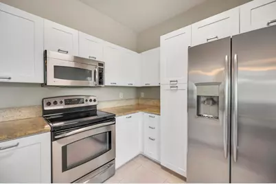 40 SE Sedona Circle #202, Stuart, FL 34994 - Photo 3